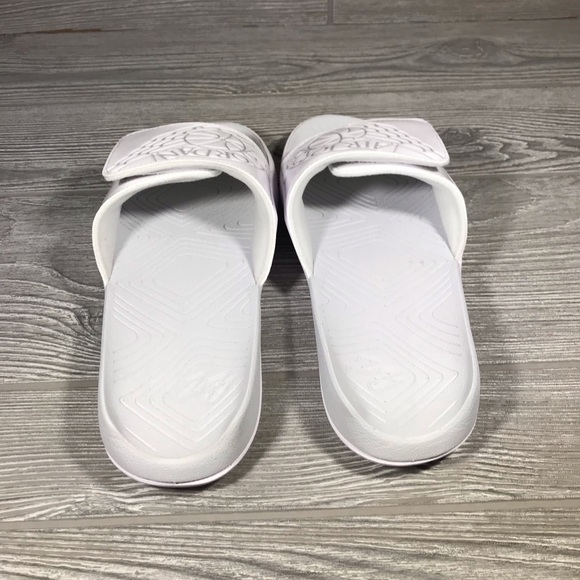 NEW Jordan Hydro 7 - Size 8.5 - Picture 4 of 5